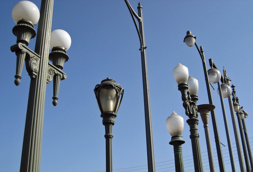 A Brief History of Los Angeles' Vintage Street Lights Lost LA Food