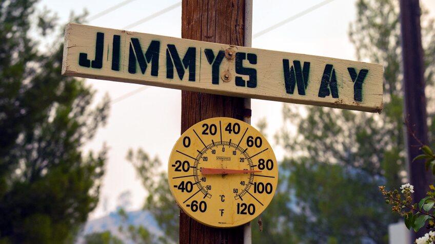 An outdoor thermometer indicates the late afternoon temperature in a recreational areas in Kernville, California