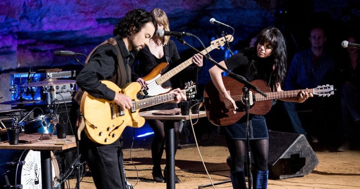 Watch Hurray For The Riff Raff | Bluegrass Underground | PBS SoCal