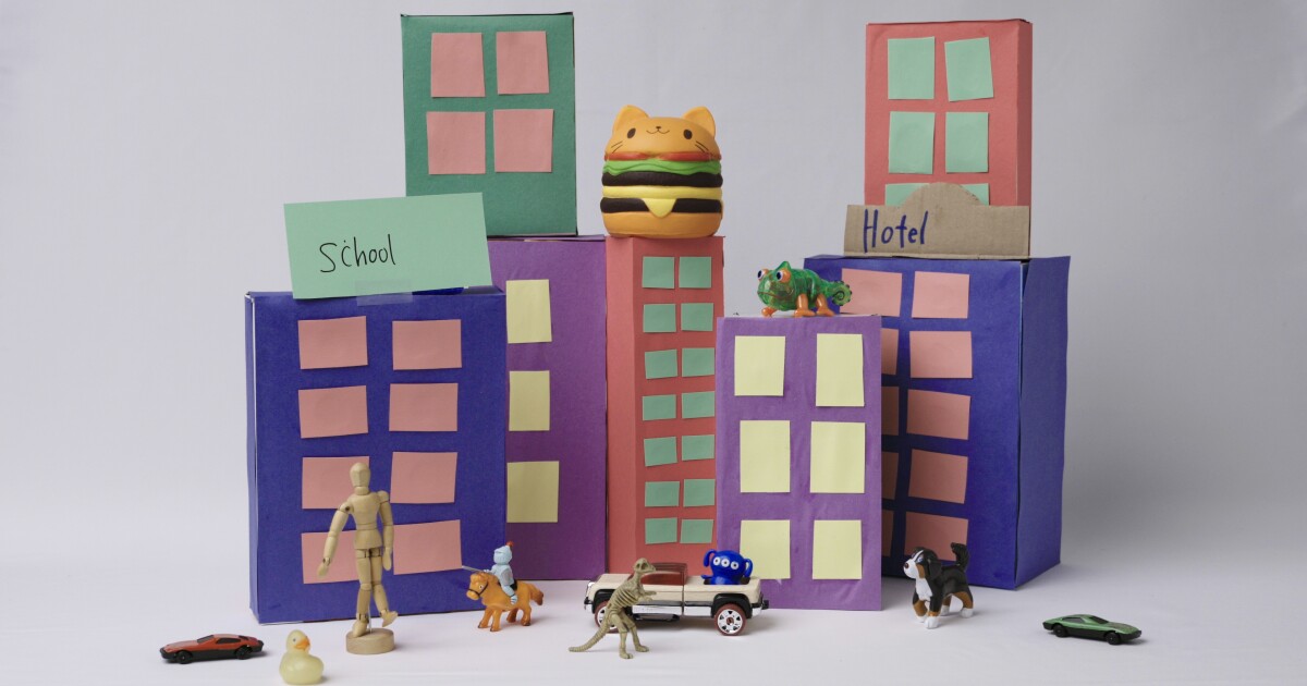Construye una ciudad de cartón y aprende a contar en grupos Aprendizaje Temprano PBS SoCal